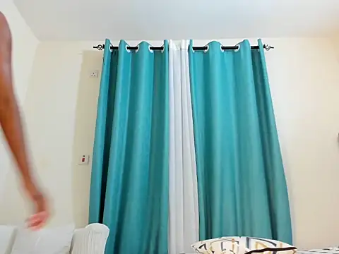 dolly booty online show from 11.02.25