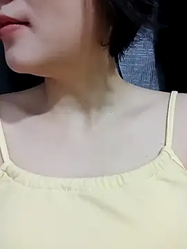 Snapshot of Sexyass13 chatting on 09.23.25 Sexyass13 online show from 09.23.25