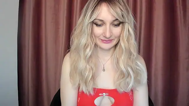 Snapshot of AnaysTop chatting on 09.25.25 AnaysTop online show from 09.25.25