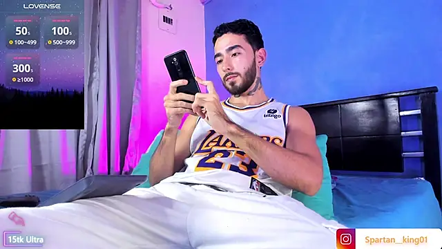 Snapshot of Spartan_king_ chatting on 10.11.25 Spartan king online show from 10.11.25