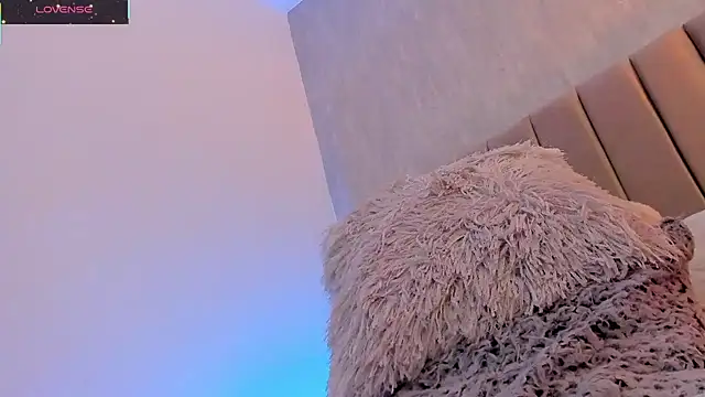 Victoria romanox online show from 02.24.25