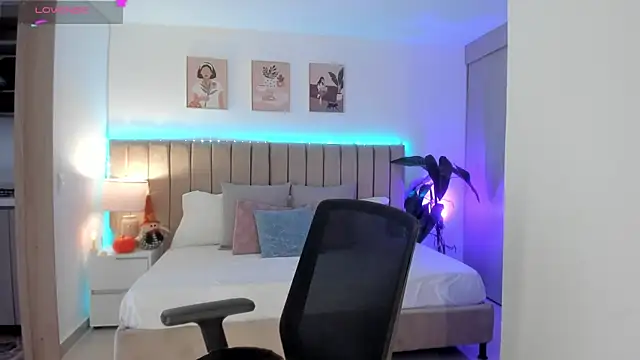 Victoria romanox online show from 10.16.25