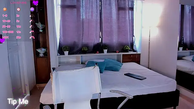 Hannaa Evanss online show from 01.15.25