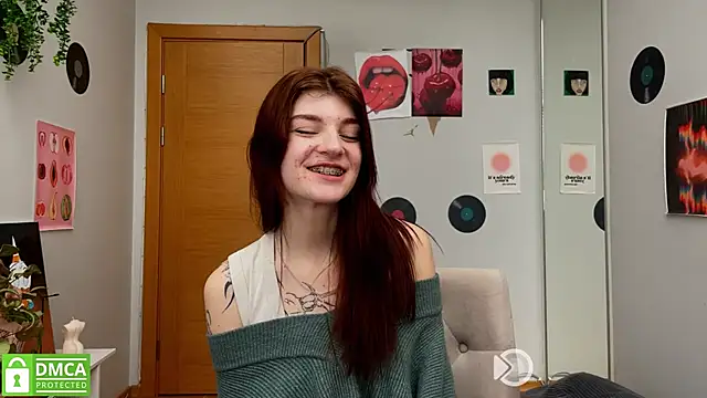 Snapshot of Bunny_ShyGirl chatting on 02.26.25 Bunny ShyGirl online show from 02.26.25