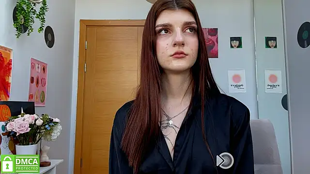 Snapshot of Bunny_ShyGirl chatting on 03.09.25 Bunny ShyGirl online show from 03.09.25