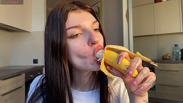 Bunny ShyGirl online show from 10.25.25