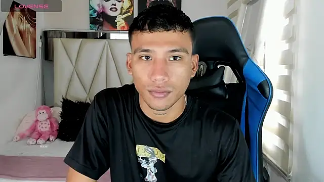 Backsex boy online show from 12.28.24