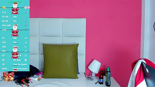 Alanna hot3 online show from 12.24.24