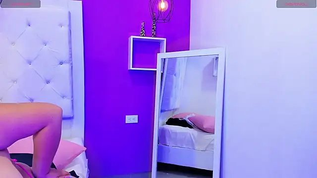 Alanna hot3 online show from 01.10.25