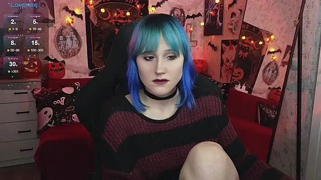 Snapshot of little_Elika chatting on 10.19.25 little Elika online show from 10.19.25