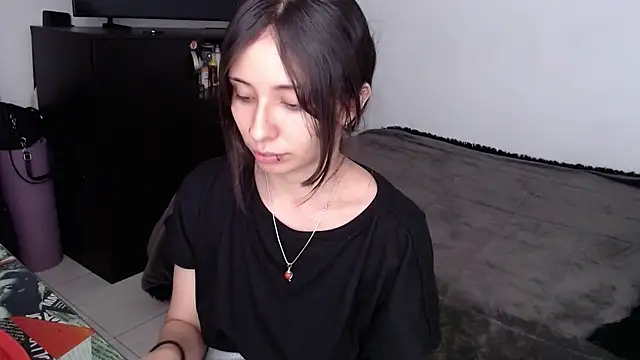 alice live1 online show from 09.18.25
