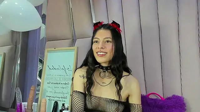 Sasha Petitte online show from 09.10.25