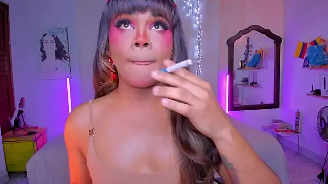 CuteRomi online show from 11.21.25