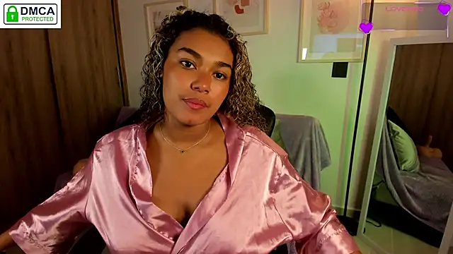 aleja montiel   online show from 11.05.25