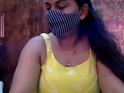 HaaniKaur online show from 03.13.25