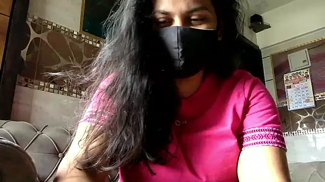 HaaniKaur online show from 04.18.26