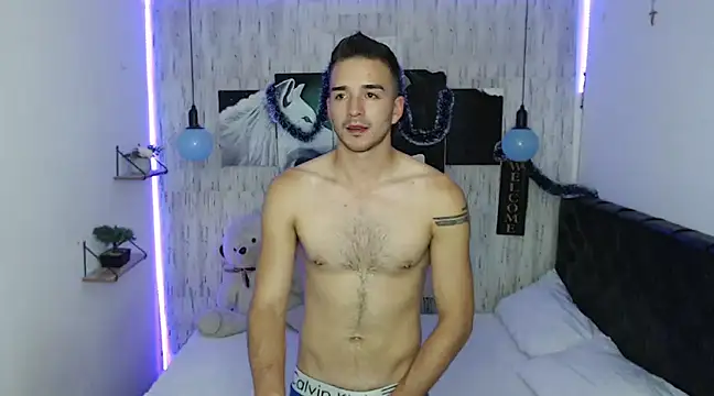 Snapshot of tommycash_777 chatting on 12.04.24 tommycash 777 online show from 12.04.24