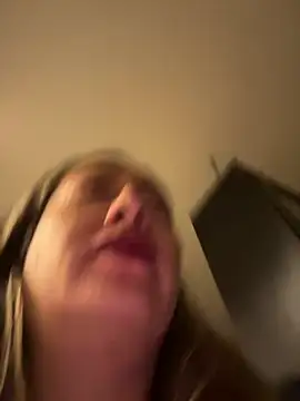 xLadyScarlettx online show from 12.08.24