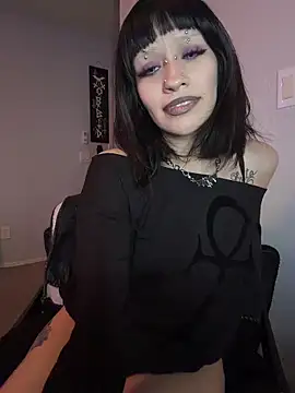 Snapshot of Gothbabbi chatting on 02.19.26 Gothbabbi online show from 02.19.26