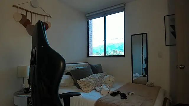 Snapshot of mateoleonee chatting on 09.25.25 mateoleonee online show from 09.25.25