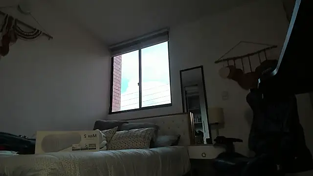 mateoleonee online show from 02.04.26