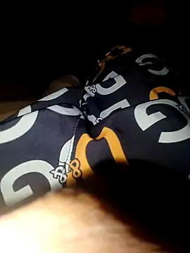 negosaliente online show from 11.21.25