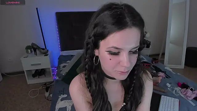 CassieEvans online show from 12.13.24