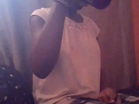 ebonyvalleria1 online show from 04.21.26