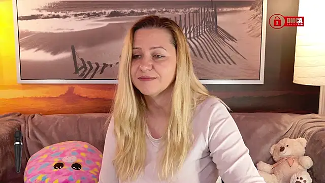 Snapshot of BigBoobsARRI chatting on 02.26.25 BigBoobsARRI online show from 02.26.25