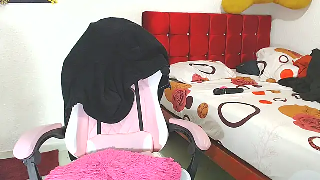 SweetAlmaa online show from 01.16.25