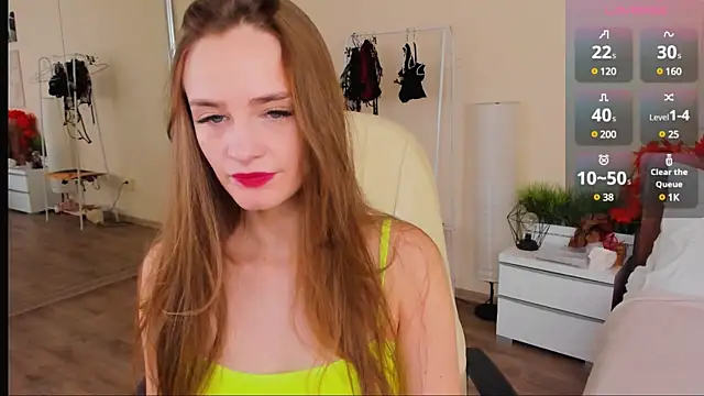 Snapshot of Mary_Mey chatting on 03.17.25 Mary Mey online show from 03.17.25