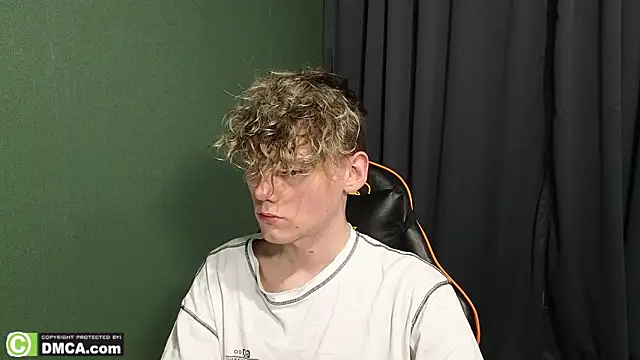 Snapshot of Keytaro chatting on 02.07.26 Keytaro online show from 02.07.26