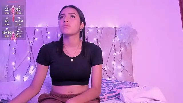 Snapshot of Kaela18 chatting on 12.07.24 Kaela18 online show from 12.07.24