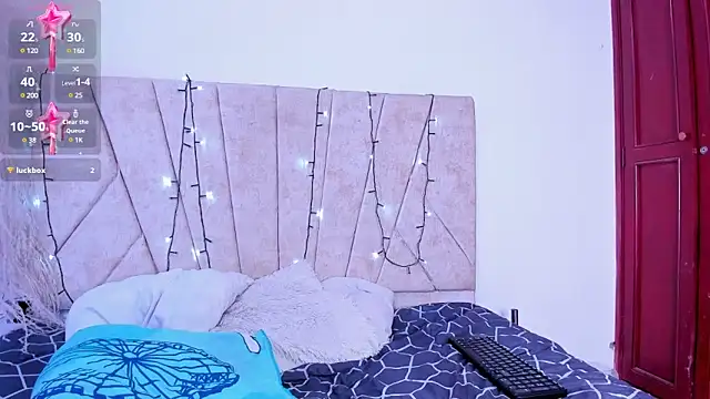 Snapshot of Kaela18 chatting on 12.26.24 Kaela18 online show from 12.26.24