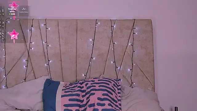 Snapshot of Kaela18 chatting on 12.30.24 Kaela18 online show from 12.30.24