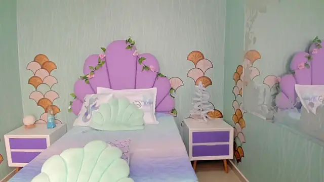 Isa little4u online show from 01.02.25