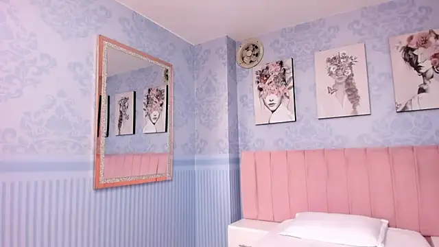 Isa little4u online show from 01.18.25