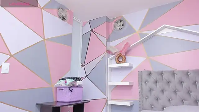 Isa little4u online show from 02.07.25