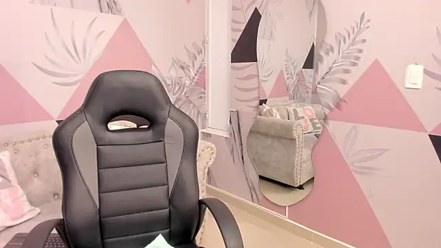 Isa little4u online show from 03.03.25