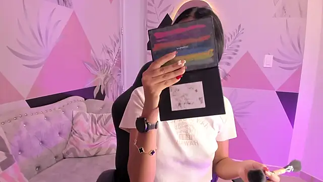 Isa little4u online show from 03.12.25