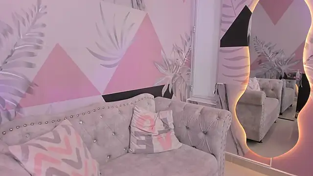 Isa little4u online show from 03.20.25