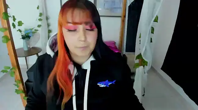 lussyevans24 online show from 01.24.25