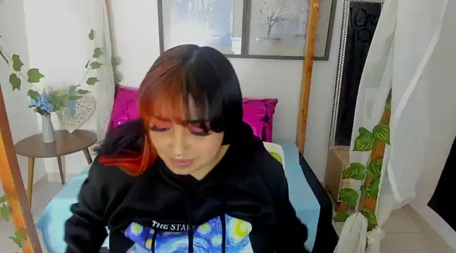 lussyevans24 online show from 01.29.25