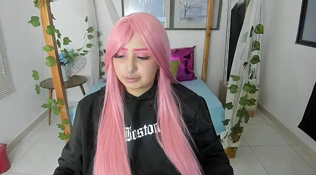 lussyevans24 online show from 02.11.25