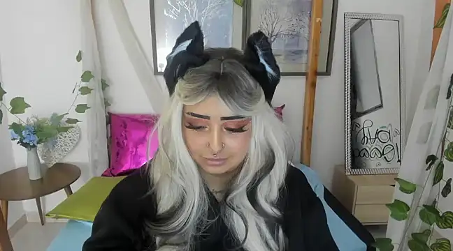 lussyevans24 online show from 02.12.25