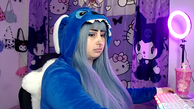 lussyevans24 online show from 10.11.25