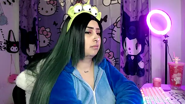 lussyevans24 online show from 10.30.25