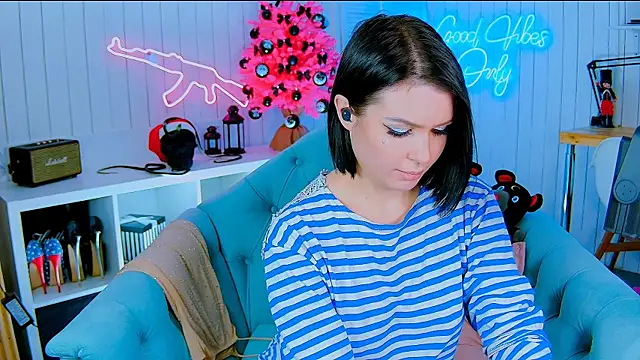 My toys pink online show from 01.04.25