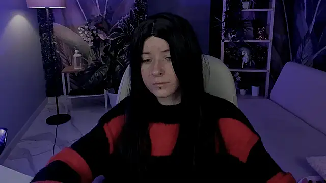 Snapshot of LexiWenford chatting on 10.03.25 LexiWenford online show from 10.03.25