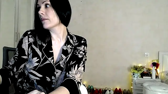 Devil Goddess online show from 12.23.24